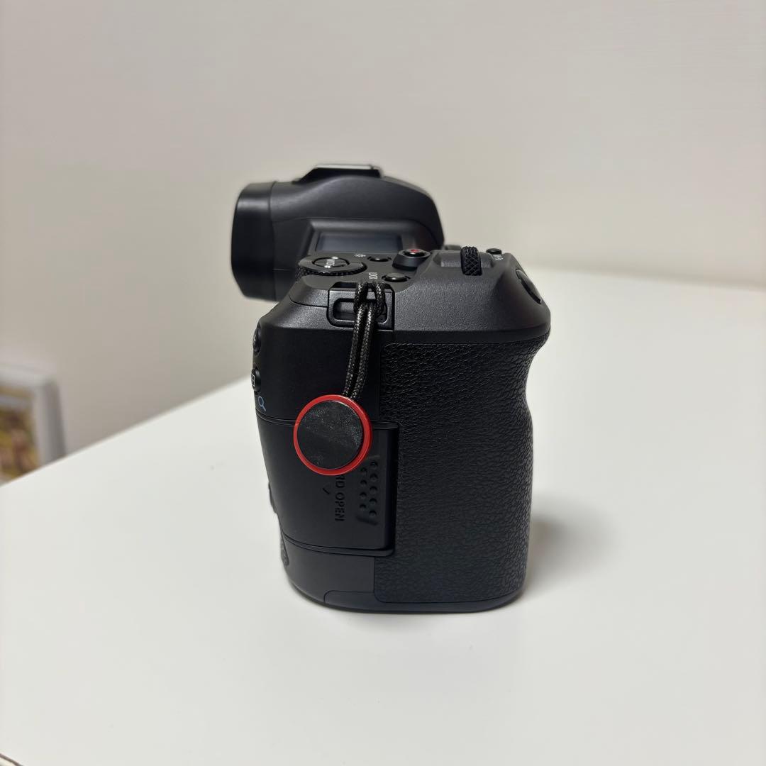 Canon EOS R ミラーレスカメラ