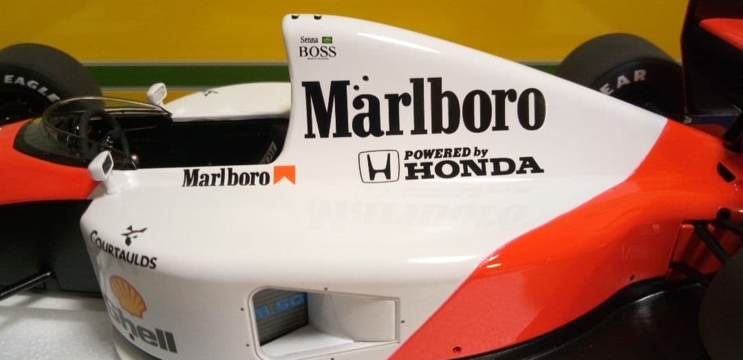オートアート 1/18 F1 マクラーレン MP4/6 Aセナ Marlboro