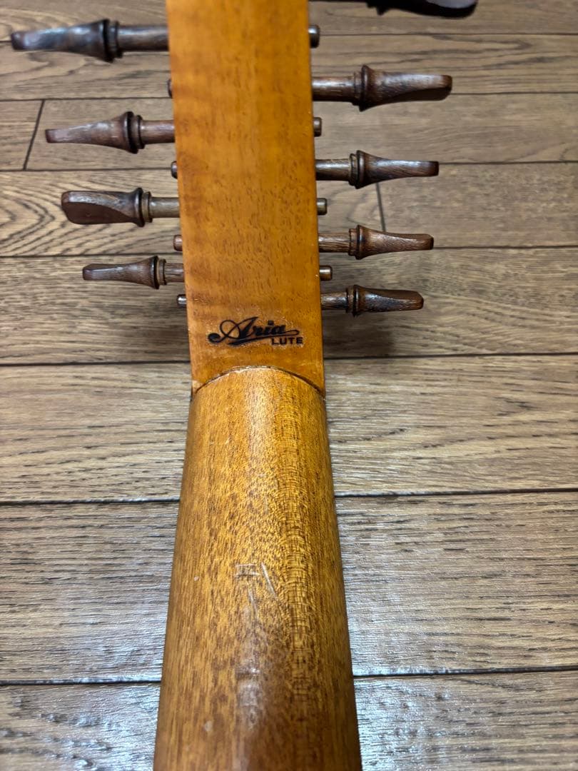 ルネサンス リュート 8コース 13弦
