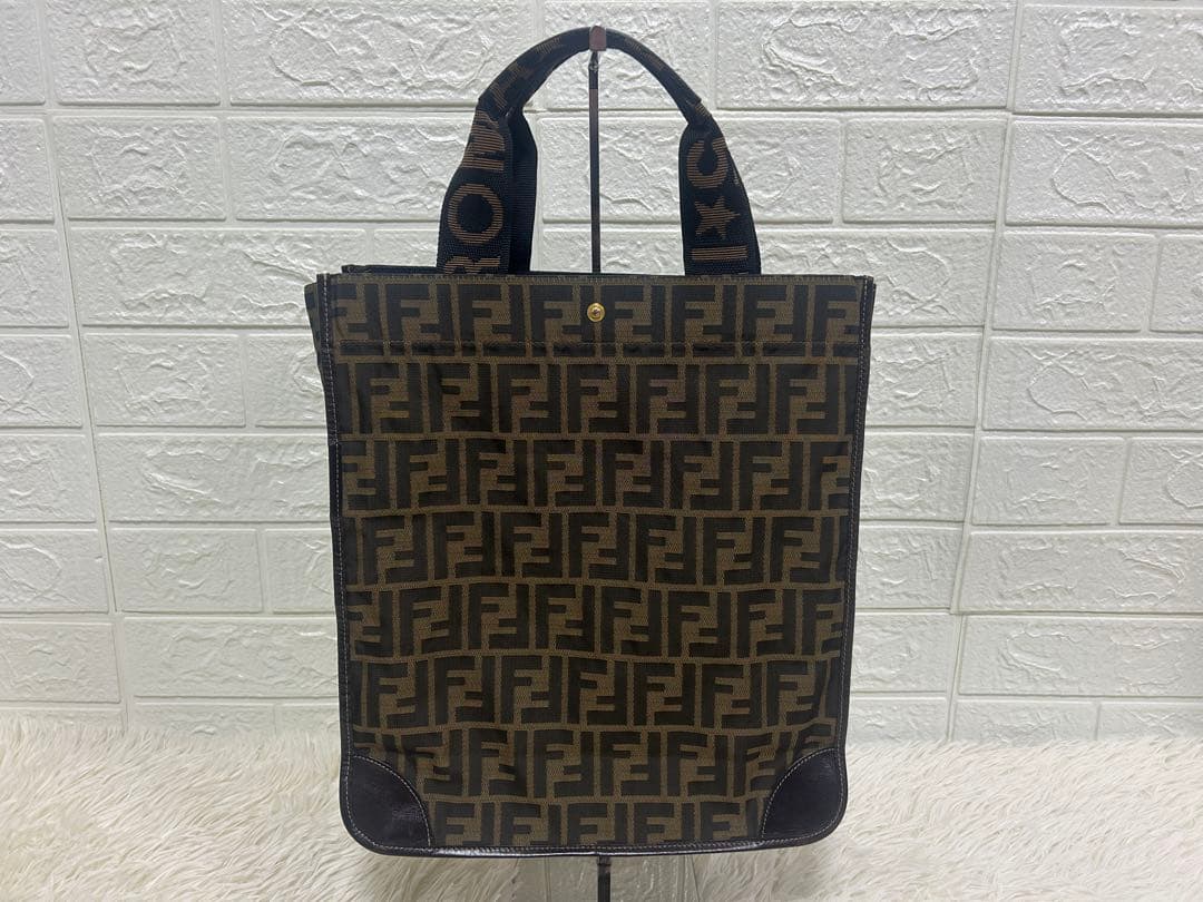 Fendi ズッカ　FFロゴトートバッグ