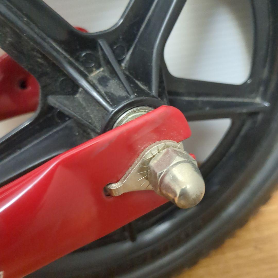 【極美品】STRIDER ストライダー　スポーツ バランスバイク 赤 12インチ