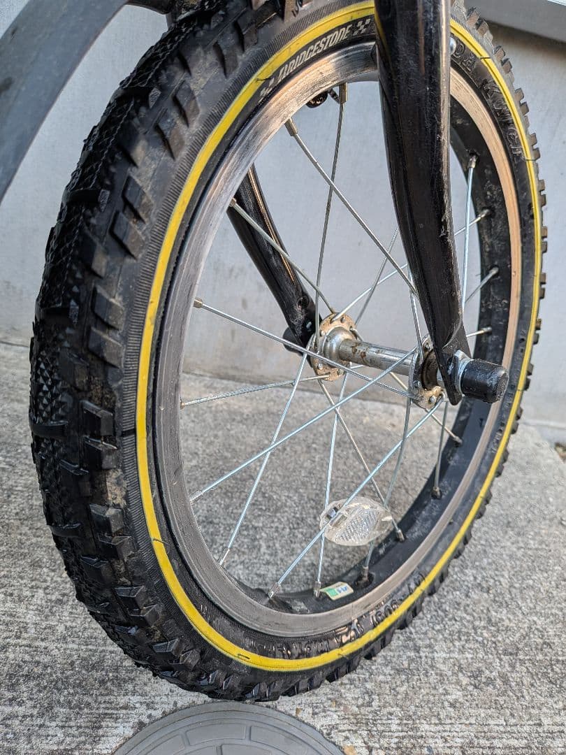 送料込み！ブリヂストン 16インチ クロスファイヤーキッズ