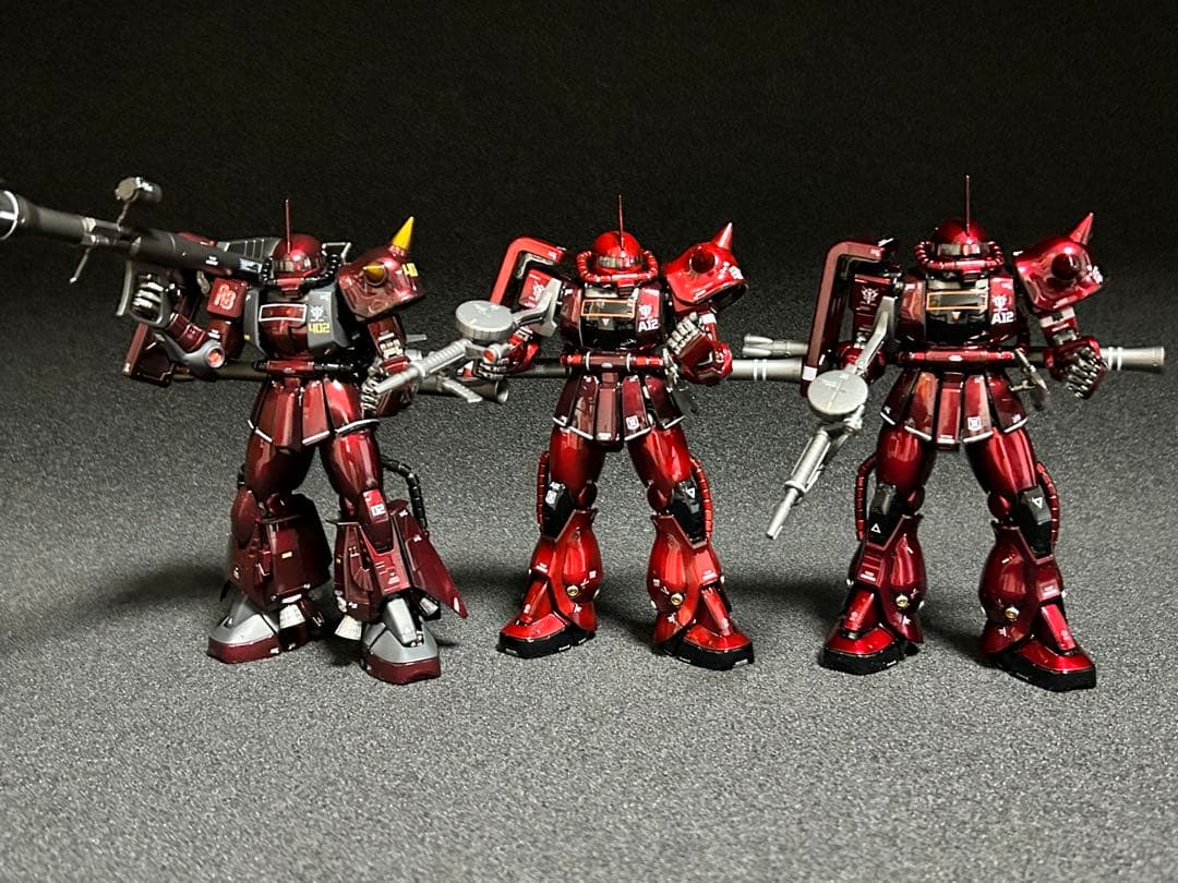 MGシャア専用ザク　キャンディーグラデーション全塗装済み完成品