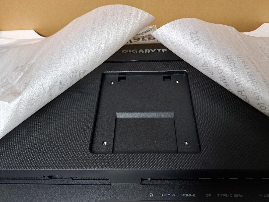 Gigabyte M28U 4K 144Hz ゲーミングモニター