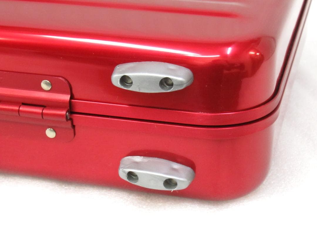 ゼロハリバートン アタッシュケース レッド系色 クリアハンドル 展示未使用品