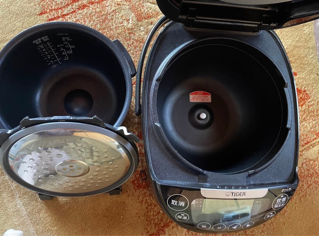 TIGER IH炊飯器 無洗米対応 予約機能付き　JPW-H100 剛火IH