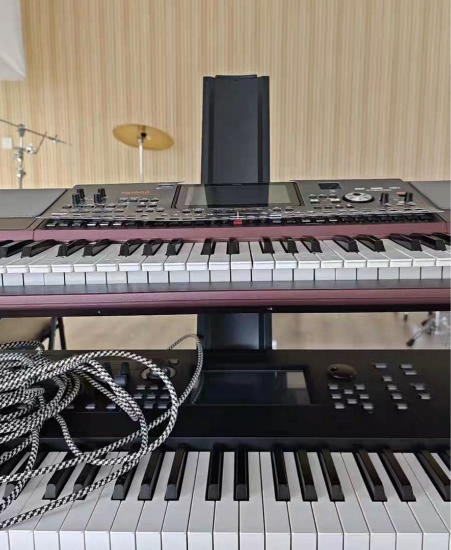 ⭐︎レア　二段階キーボードスタンド