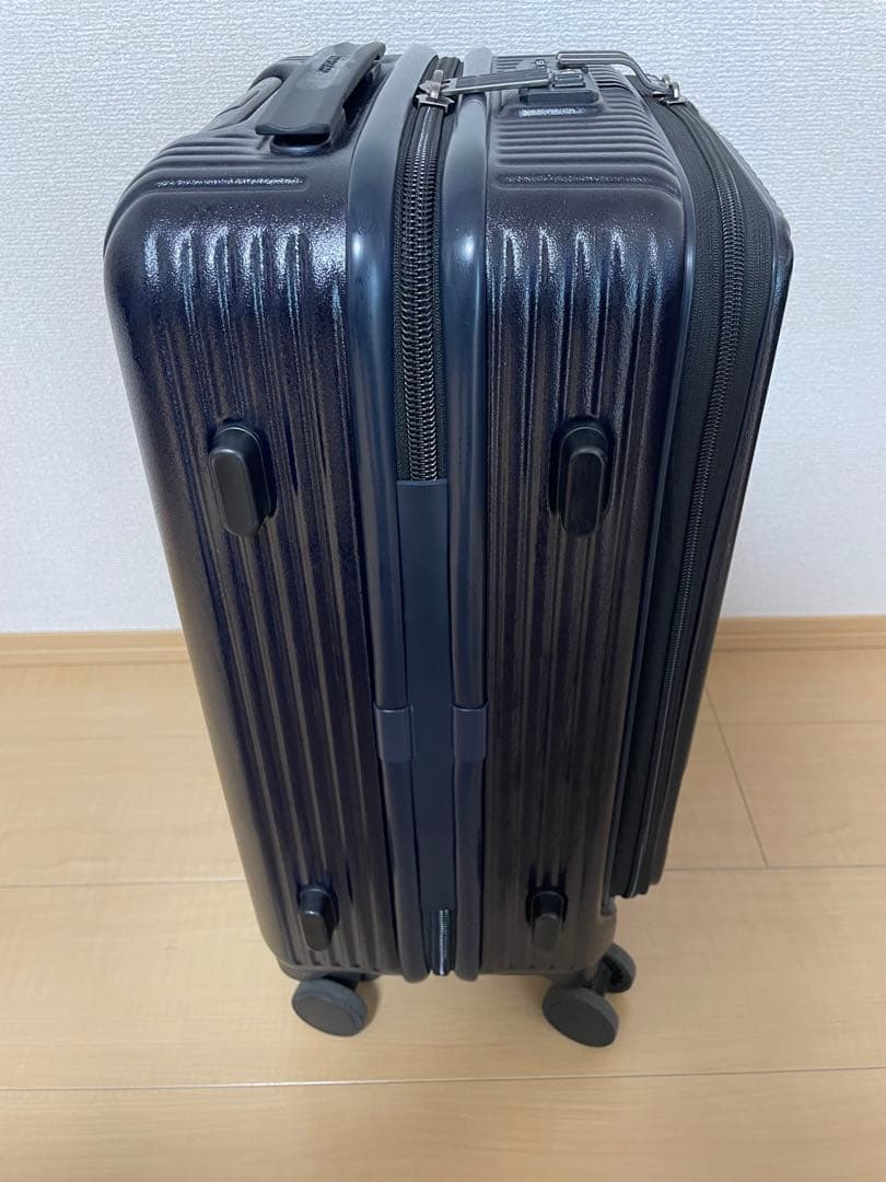 イノベーター　キャリーケース　38L ダークネイビー