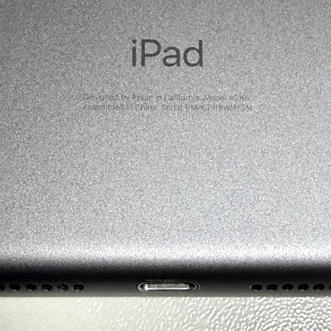Apple iPad（第7世代） 32GB Wi-Fiモデル本体のみ 初期化済み