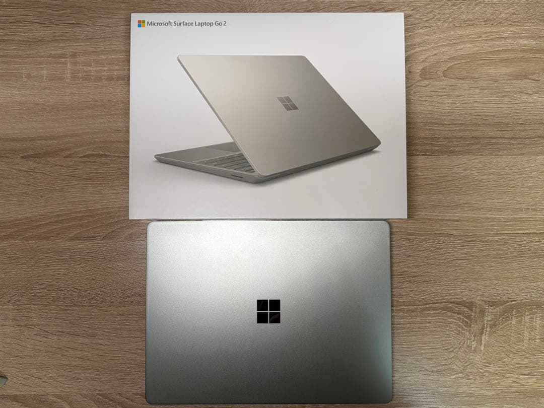 Microsoft Surface Laptop Go 2 12.4インチ　美品