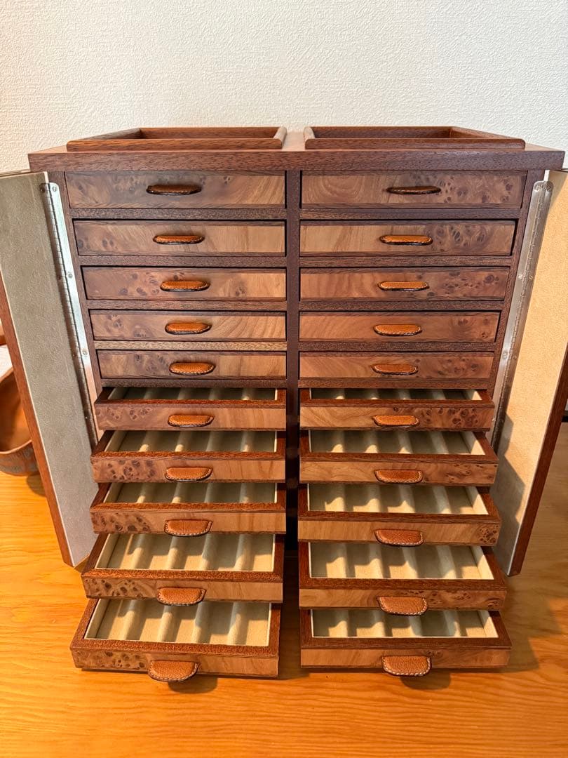 万年筆コレクターズボックス、100本入り、アグレスティー(イタリア)