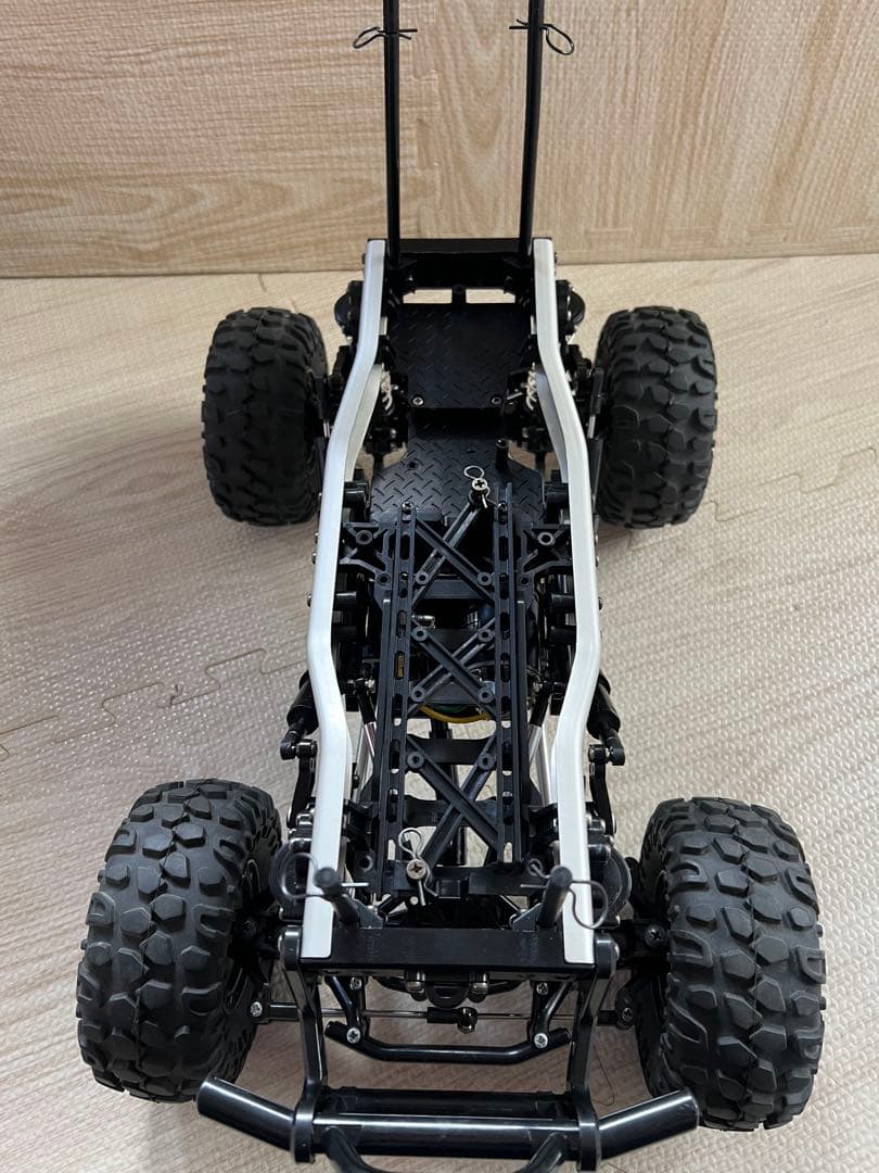 タミヤ CR01（4WS）（LED）