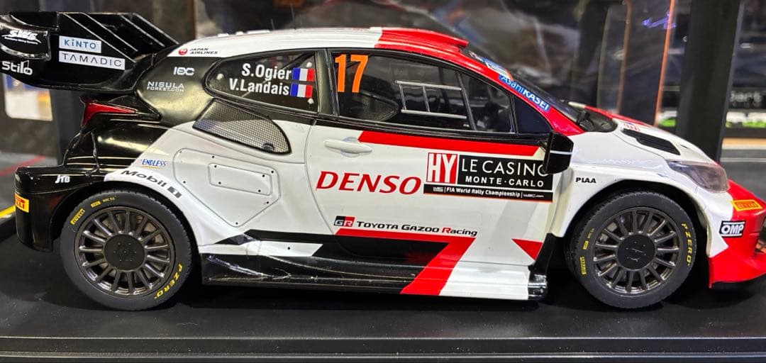 1/18 イクソ　トヨタGRヤリス 2023