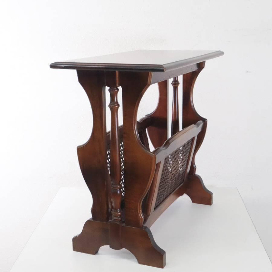 カリモク家具 コロニアル マガジンラック付き サイドテーブル ブナ材 クラシカル