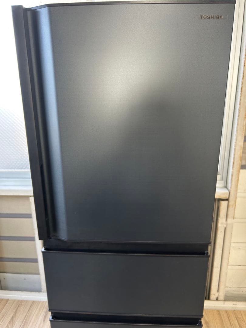 ①【美品】2025年製　TOSHIBA 3ドア冷蔵庫 GR-W33SC(KZ)