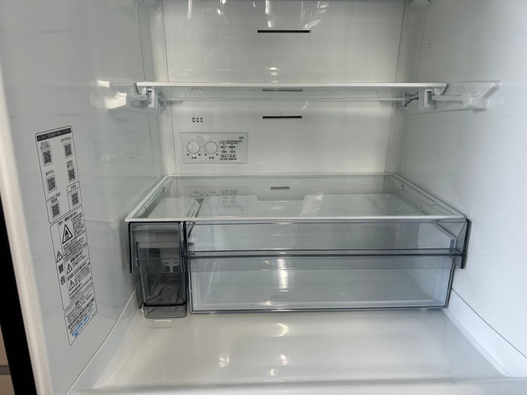 ①【美品】2025年製　TOSHIBA 3ドア冷蔵庫 GR-W33SC(KZ)