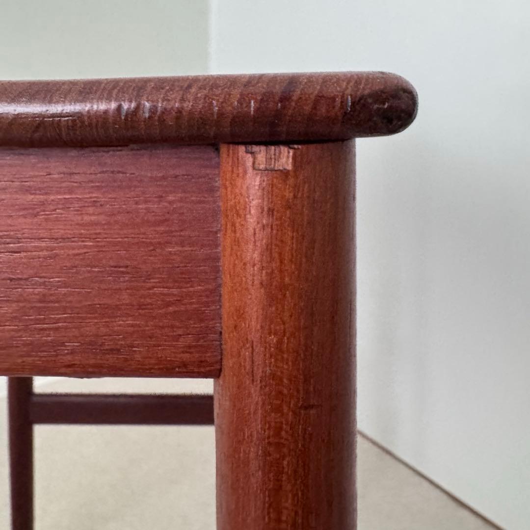 Hans J.Wegner(ハンス・J・ウェグナー)　チーク無垢 ネストテーブル