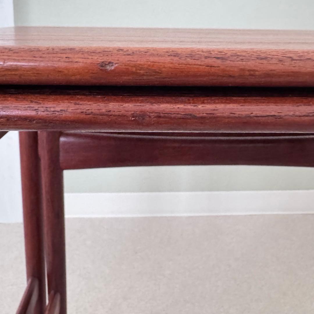 Hans J.Wegner(ハンス・J・ウェグナー)　チーク無垢 ネストテーブル