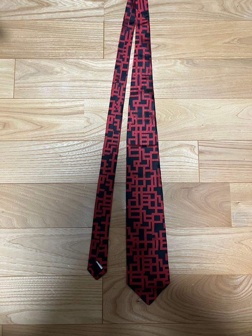 布袋寅泰　HOTEI G柄模様 ネクタイ 赤黒