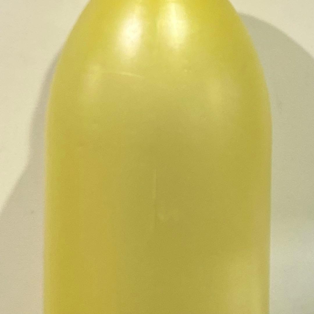 ポップでモダンな大きなプラスチックイエローボトル オブジェ 什器 ポストモダン