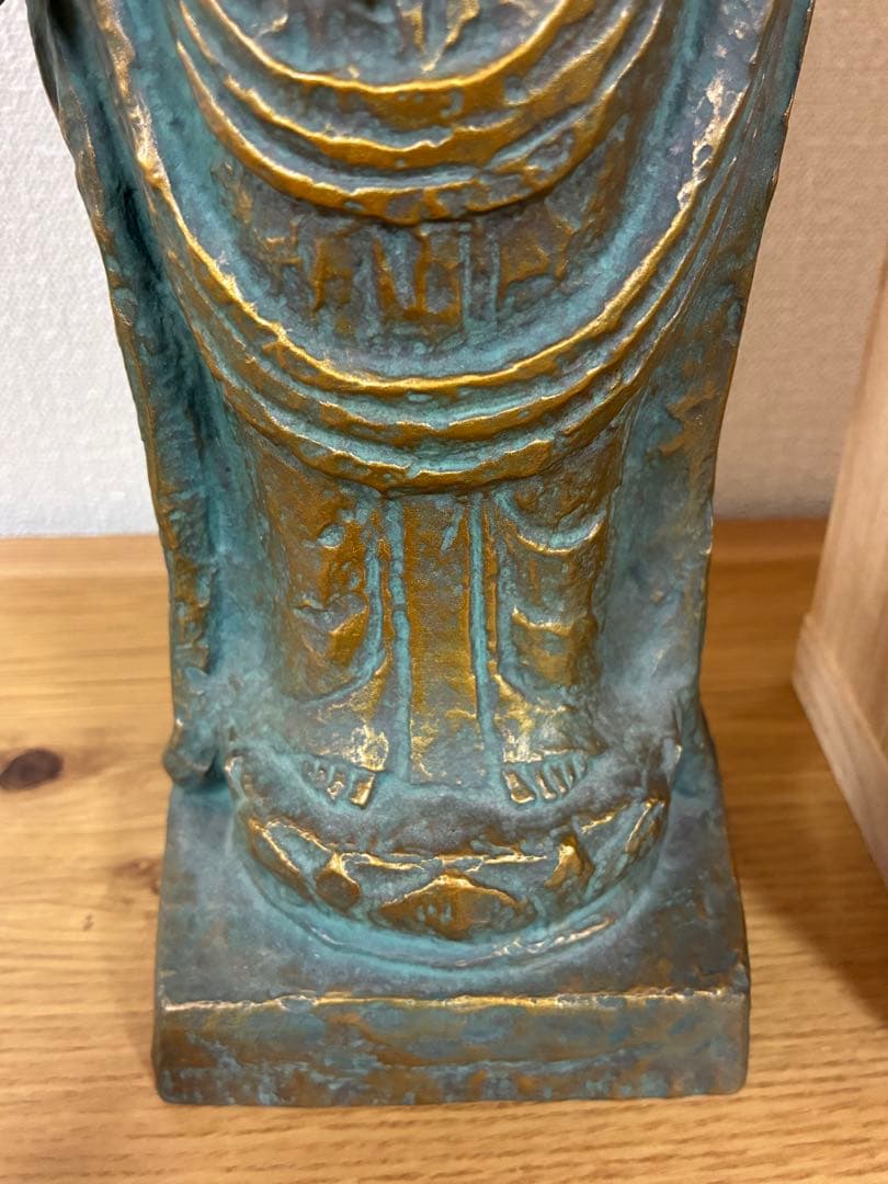 004【美品・箱付き】観音菩薩像　北村西望作『大慈無邊』青銅、本金彩