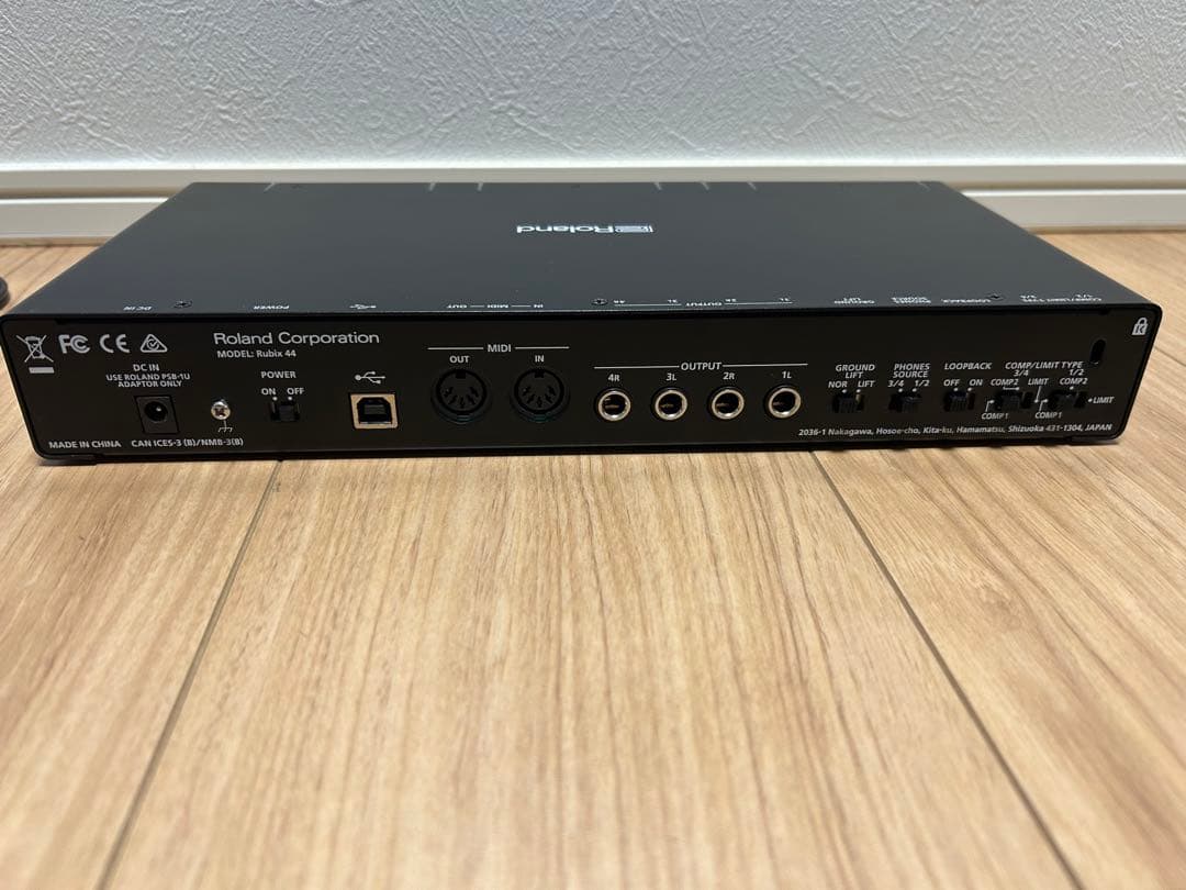 ローランド Rubix44 オーディオインターフェース 本体と電源ケーブルのみ