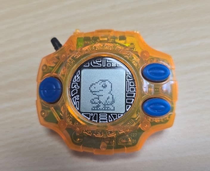 動作確認済み　デジモンアドベンチャー　デジヴァイス グレイモンカラー　1999