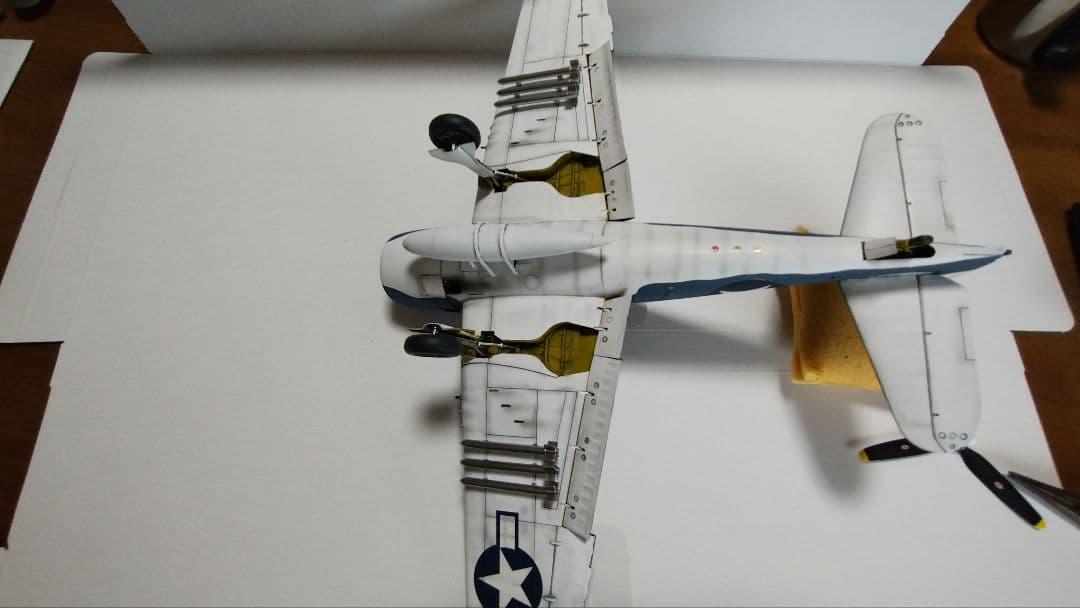 プラモデル完成機　1/32　F-6F-3/5HELLCAT