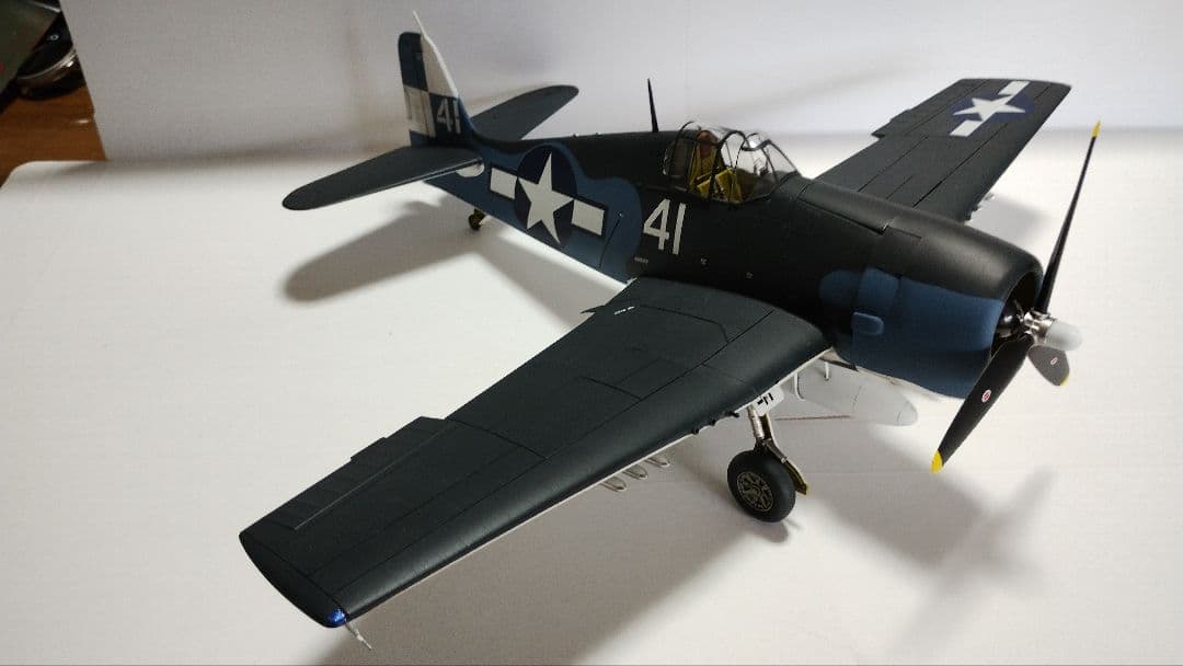 プラモデル完成機　1/32　F-6F-3/5HELLCAT
