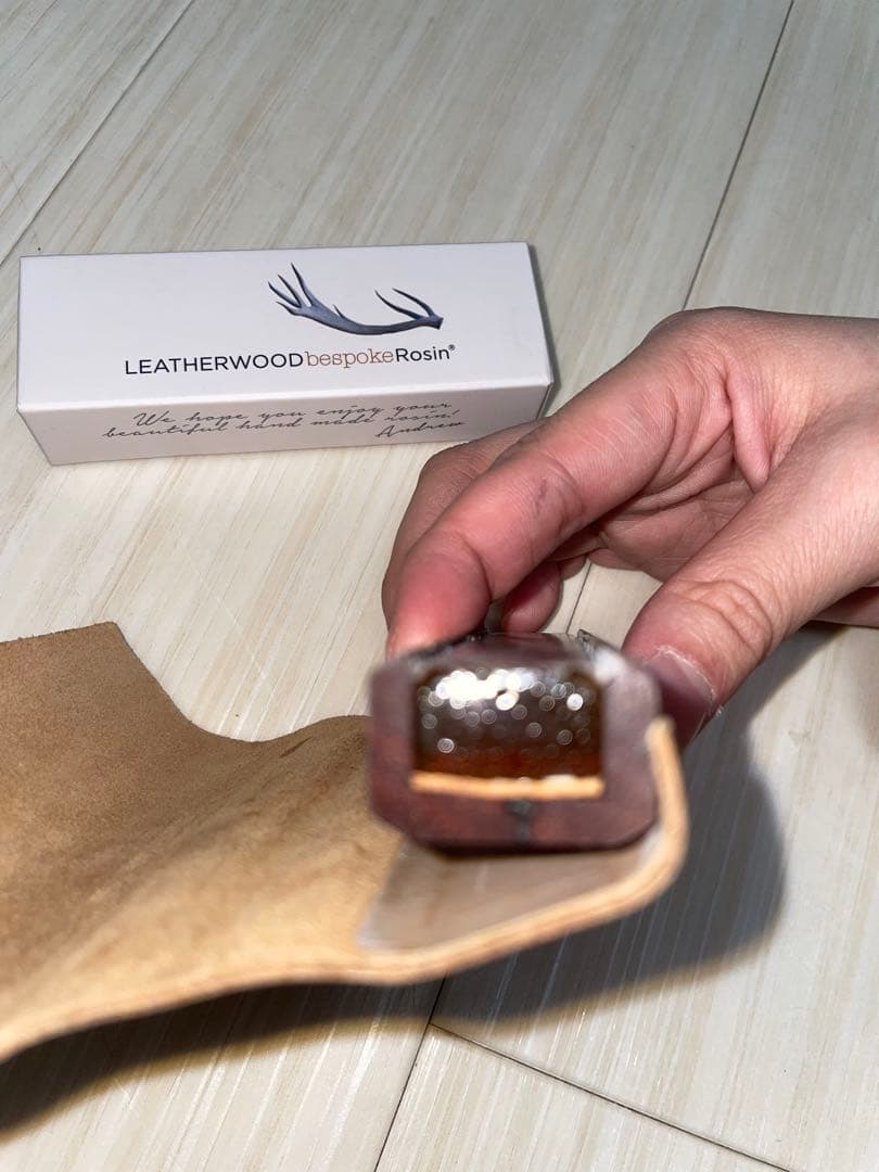 【美品！】ヴァイオリンビスポーク松脂・サプル　supple