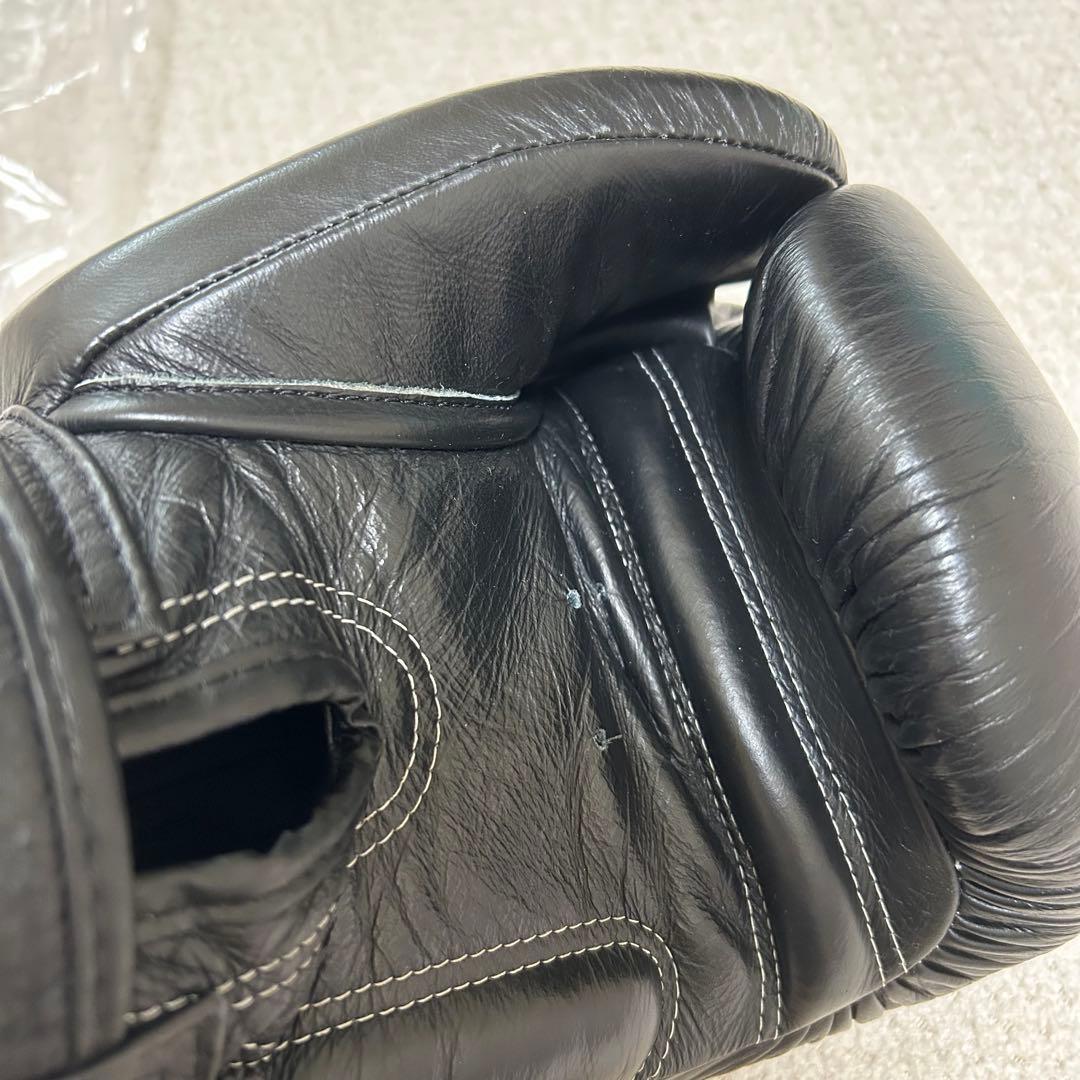 TWINS ボクシンググローブ　ツインズ　キックボクシング　グローブ