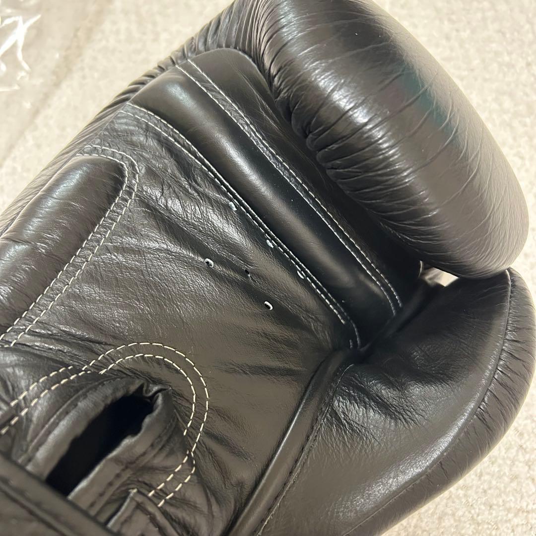 TWINS ボクシンググローブ　ツインズ　キックボクシング　グローブ