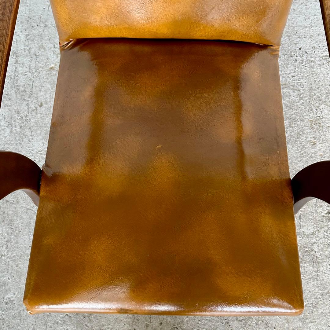 ✦1960〜1970✦PUレザー張り ラウンジチェア 木製脚　喫茶店　昭和レトロ
