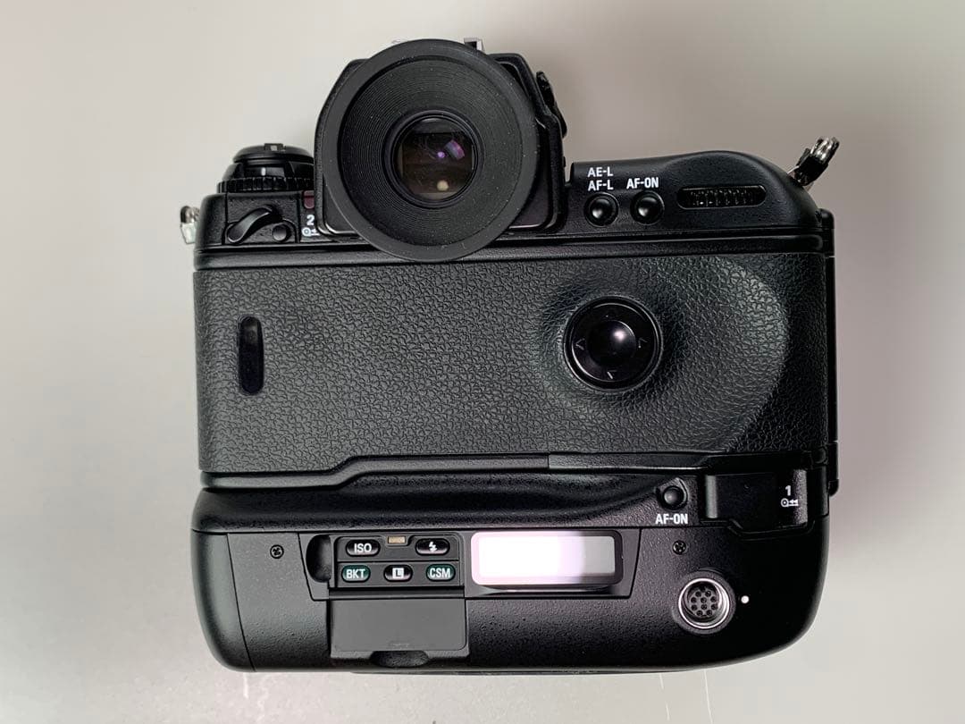 Nikon F5, f2.8 28mm-70mm, 80mm-200mm セット