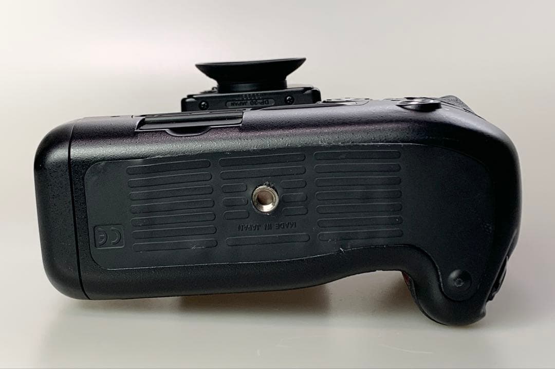 Nikon F5, f2.8 28mm-70mm, 80mm-200mm セット