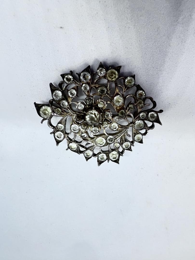 木の葉の形のブローチ②　水晶　ローズカット　ジョージアン