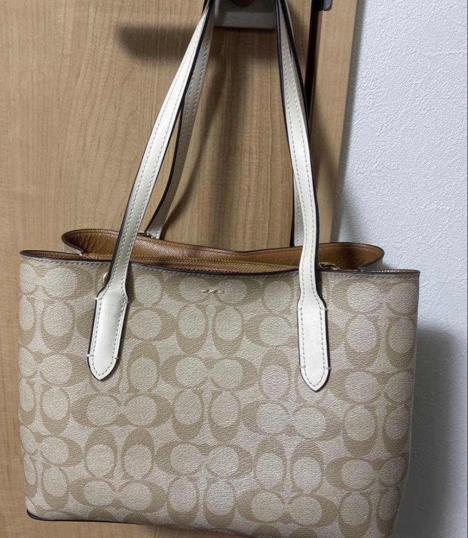 COACH ショルダーバッグ ベージュ ロゴプリント