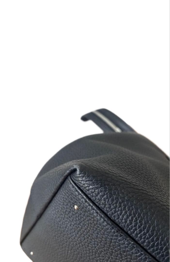 VASIC Graf ブラックレザートートバッグ