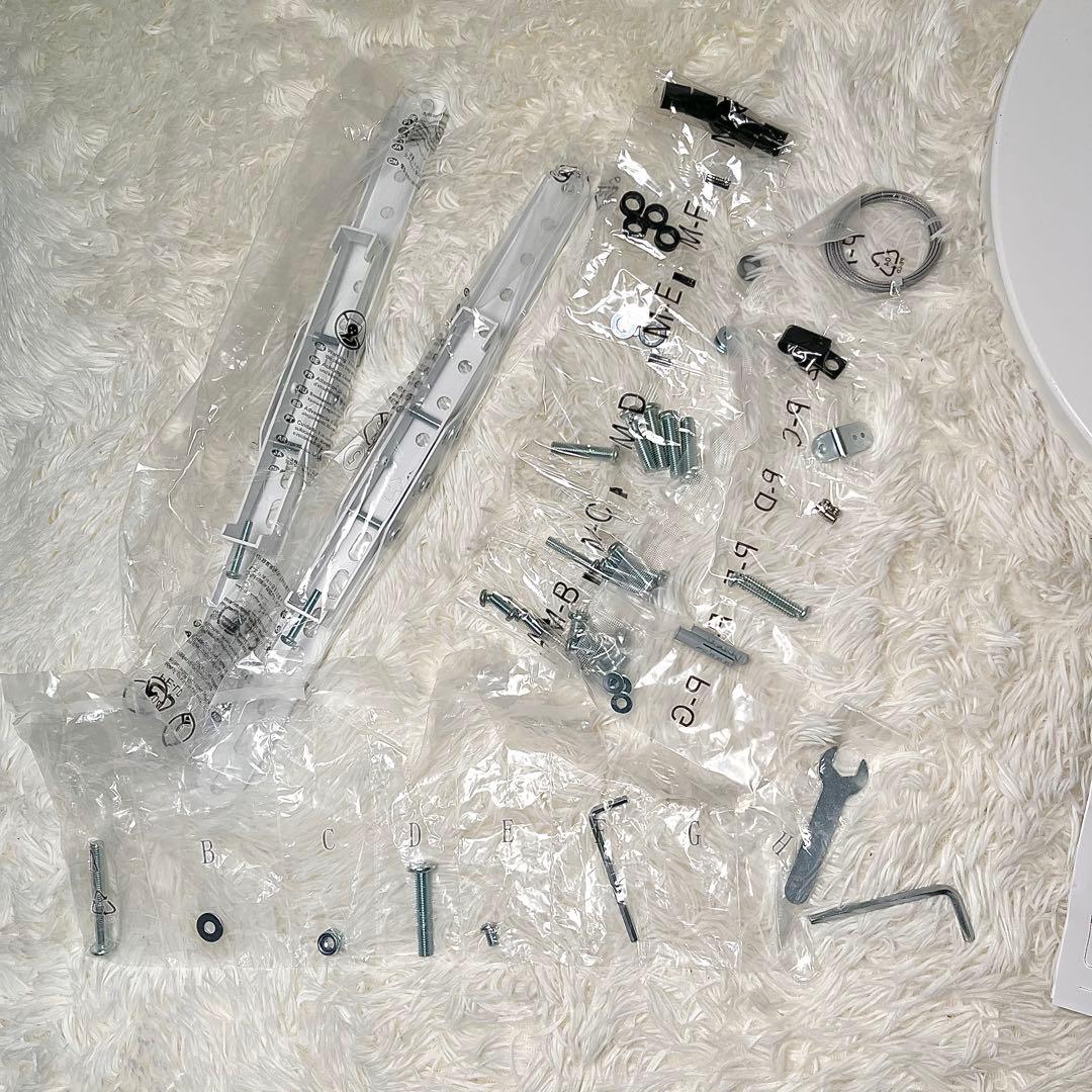 【美品】Lize リゼ キャスター付きテレビスタンド ホワイト