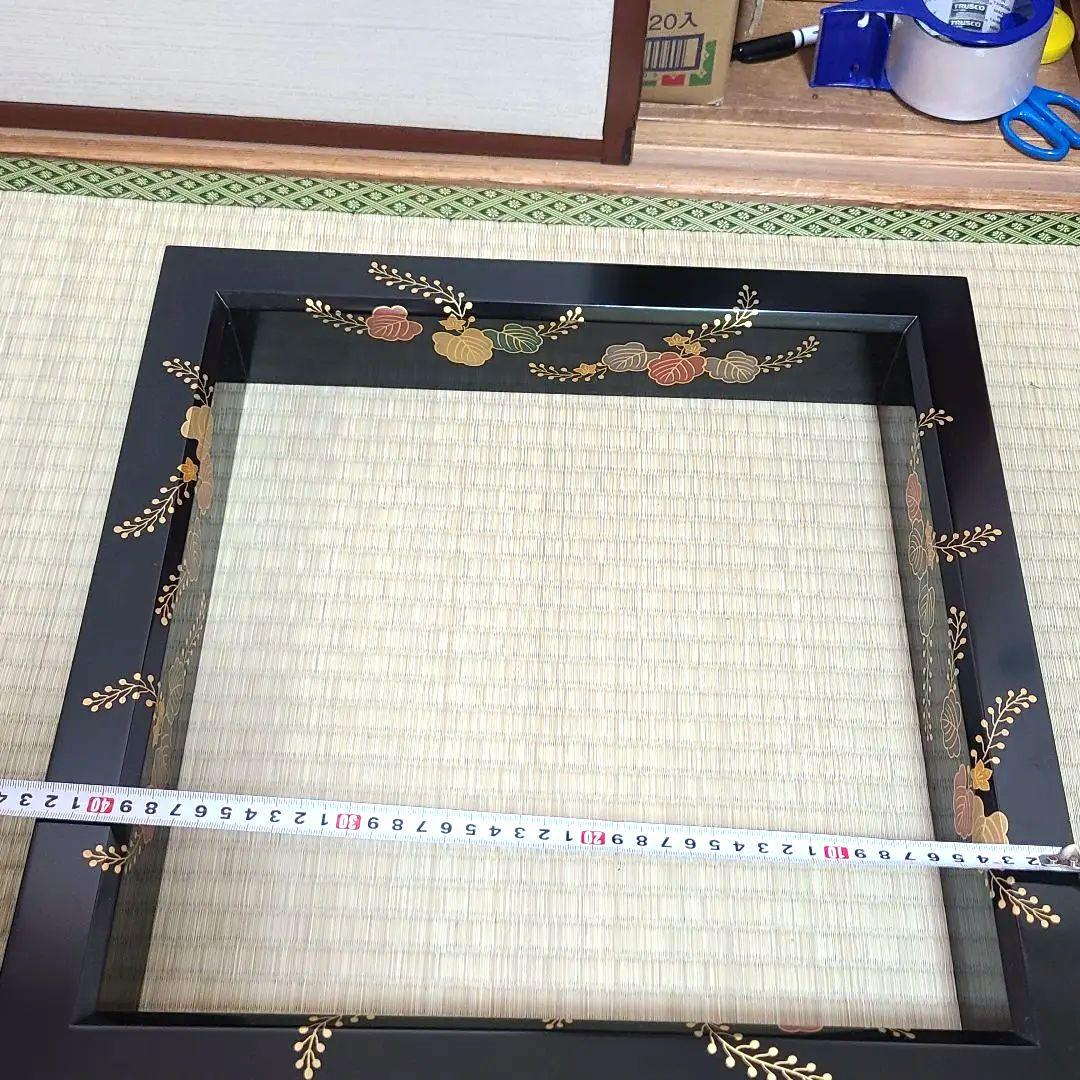 炉縁　塗師哲山作　踊桐蒔絵