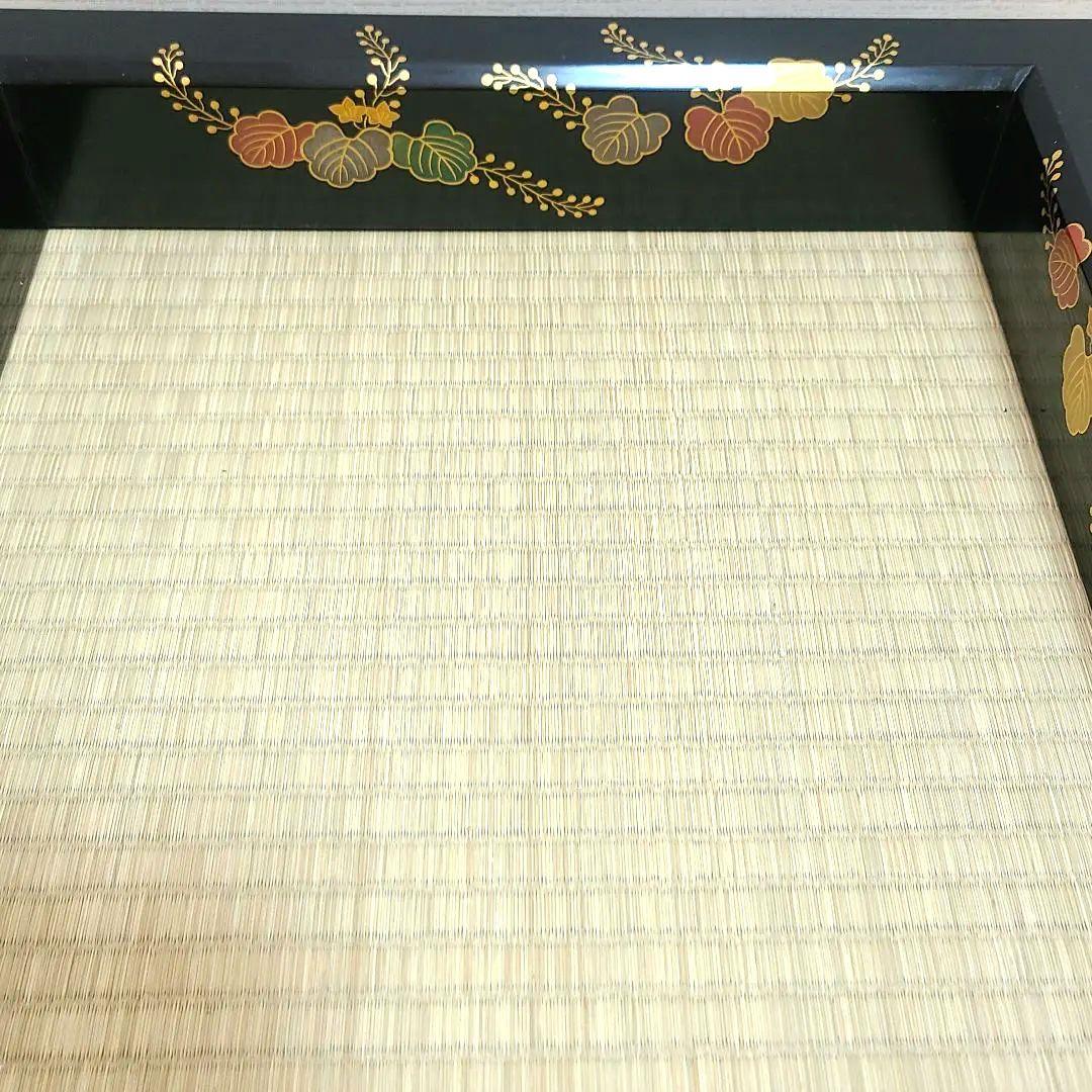 炉縁　塗師哲山作　踊桐蒔絵