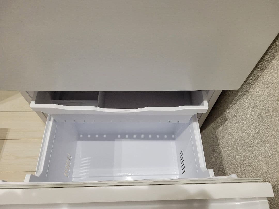 【美品】HITACHI冷蔵庫　R-V38TV 375L 2023年製