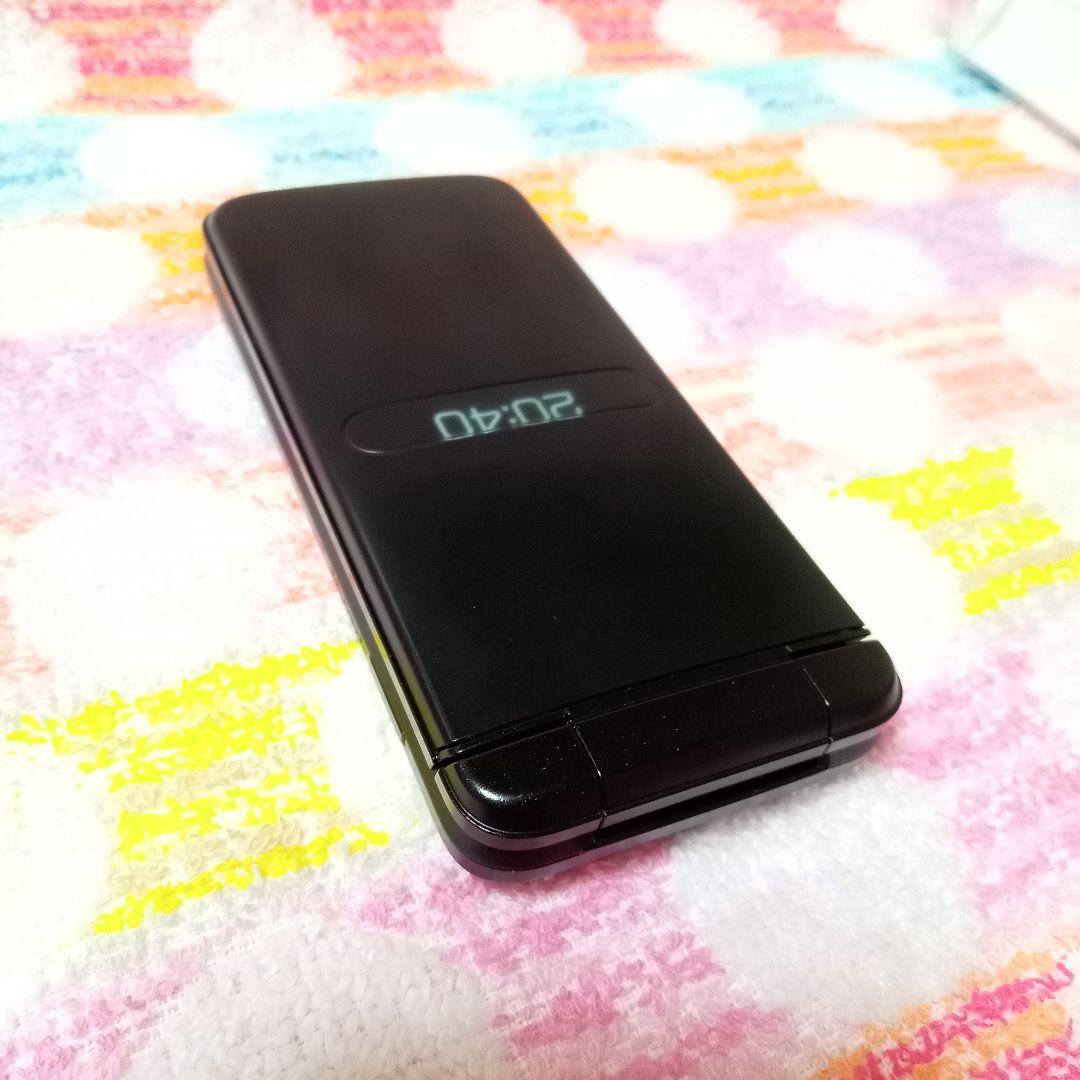 KYF42 GRATINA black 充電器セット 安心のメルカリ便 匿名配送