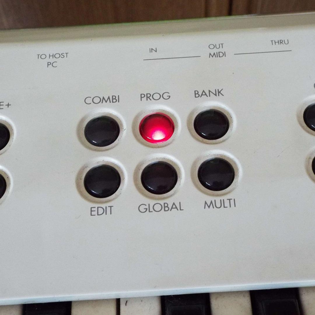 希少_完動_美品_KORG_X5-D_白_内部電池ソケット化_AC