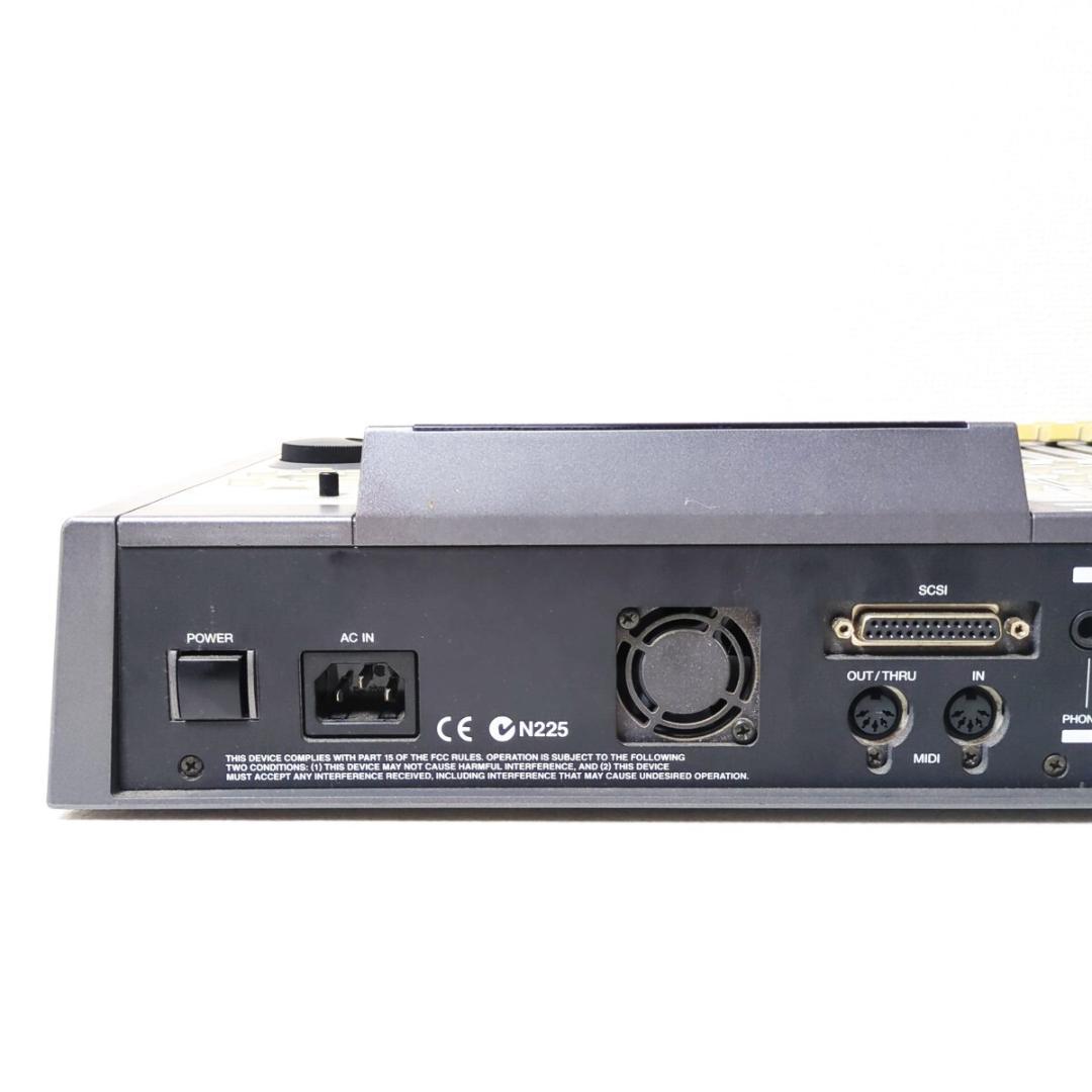 Roland マルチトラックレコーダー VS-1824CD