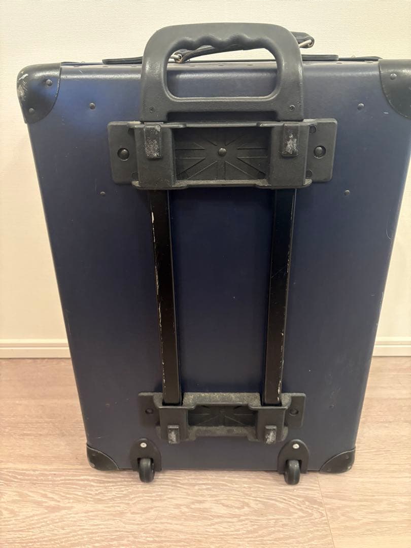 グローブトロッター　機内持込　ネイビー　2輪スーツケース