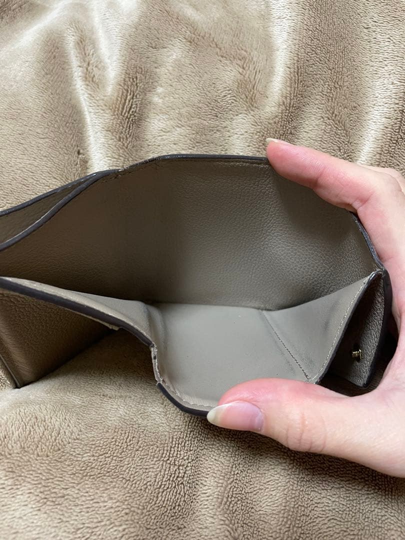 ひかるさん専用　LOUIS VUITTON グレー 三つ折り財布