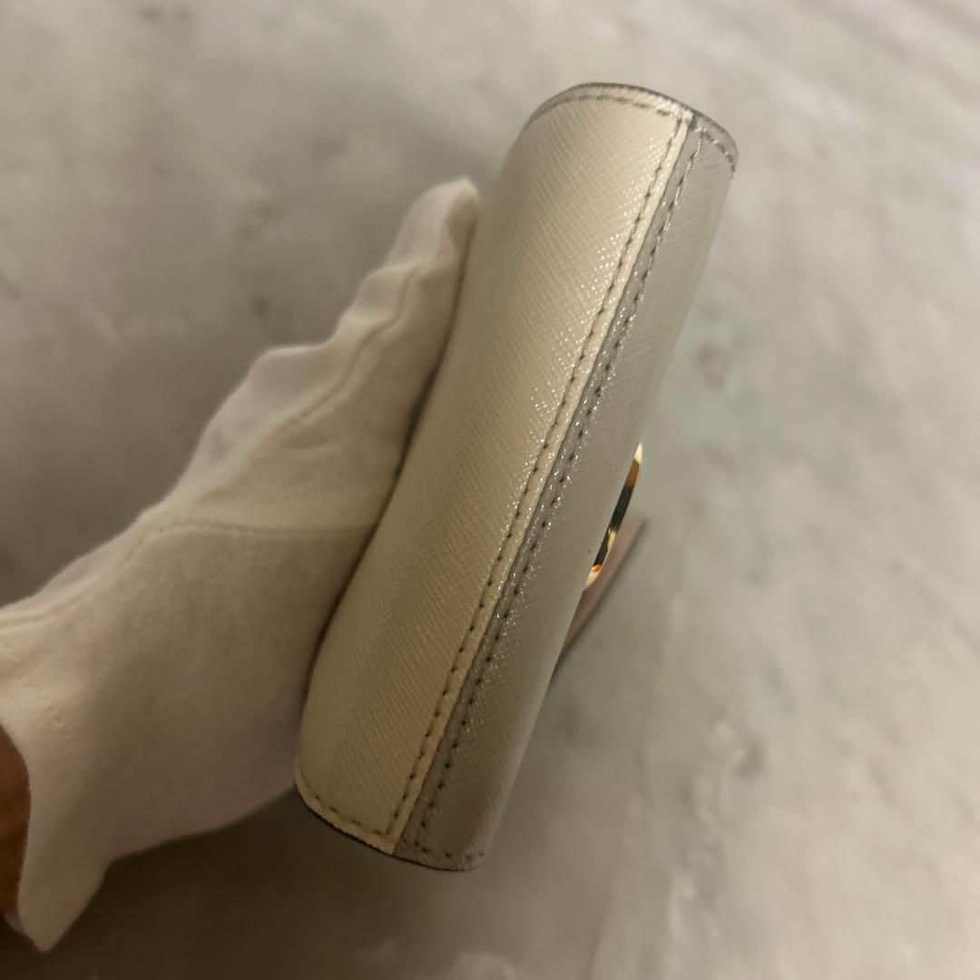 kks　MARC JACOBS 二つ折り財布 グレー