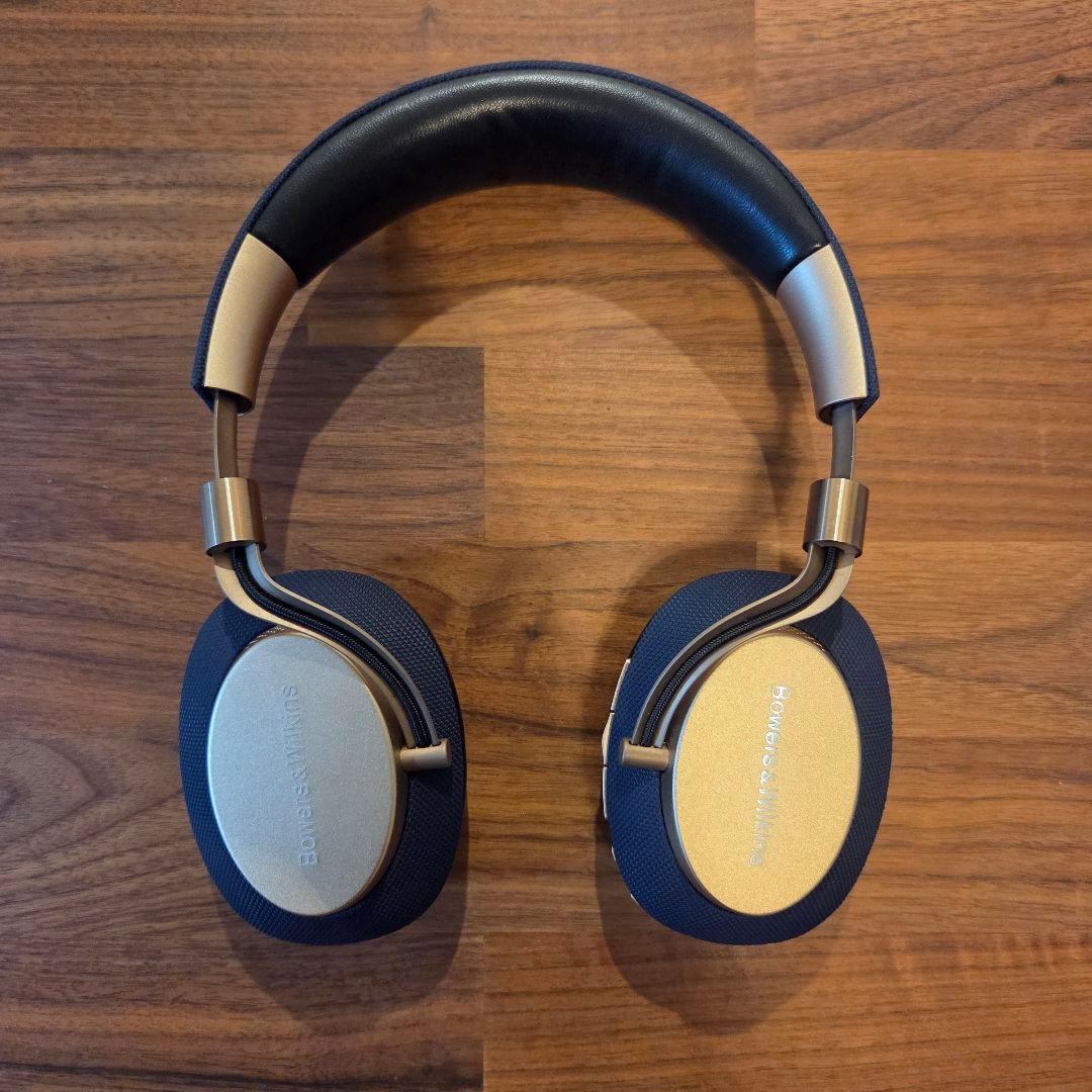 Bowers & Wilkins PX ワイヤレスヘッドホン