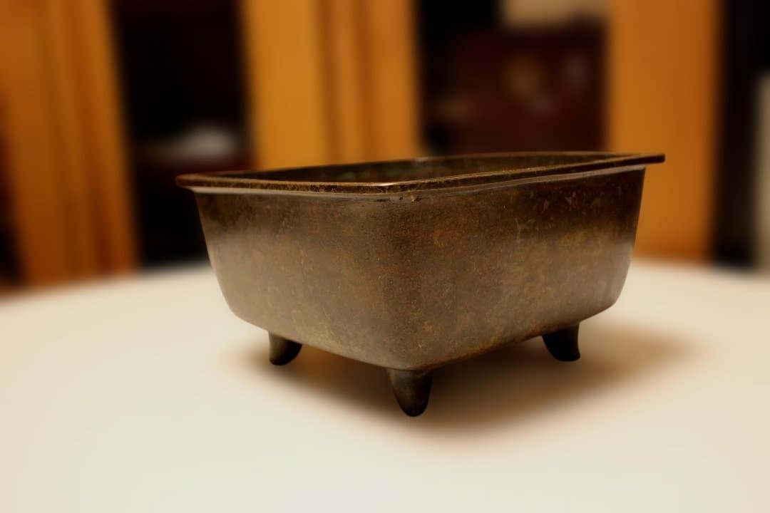 唐物　宣徳銅　宝雲銘 四方香炉 状態良好